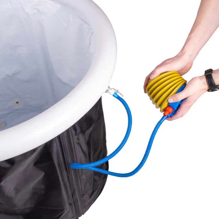 Bain froid de cryothérapie pour sportifs et athlètes pour accélérer la récupération musculaire