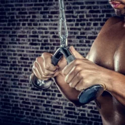 Barre à triceps 28 cm pour tirage en forme de V