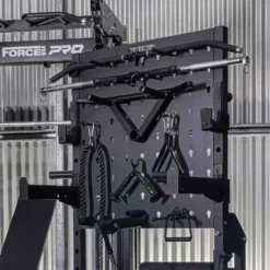 Base de rangement Force USA avec 20 ancres de fixation pour accessoires de musculation et poignées de tirage