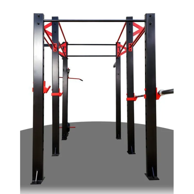 Cage de musculation et de cross-fit polyvalente avec poste à poulie pour training fonctionnel en salle de sport professionnelle