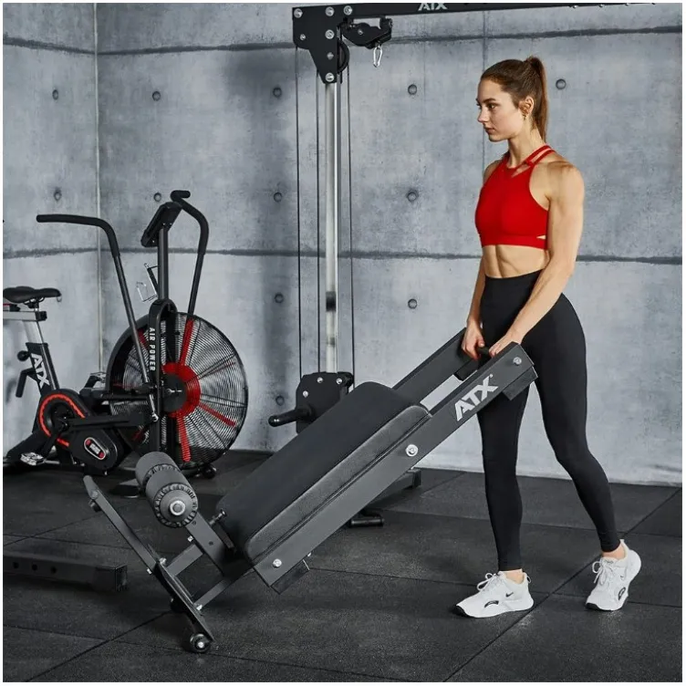 Glute Ham Trainer au sol ATX ultra compact pour entraînement du bas du corp en home gym