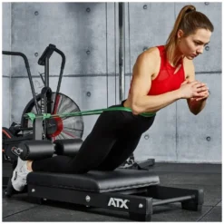Glute Ham Trainer au sol ATX ultra compact pour entraînement du bas du corp en home gym