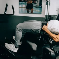 Hip thrust machine à charge guidée PRO Titanium Strength Élite Séries EL-S36 - Capacité d'accueillir des disques de poids 50 mm
