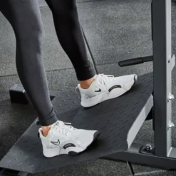 Lever Arm Squat ATX - Machine de musculation professionnelle pour les cuisses et les épaules