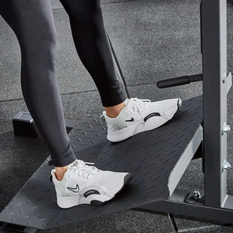 Lever Arm Squat ATX - Machine de musculation professionnelle pour les cuisses et les épaules