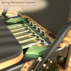Pilates reformer pliable avec système de résistance à ressorts réglable jusqu'à 79 kg - Appuie-épaules amovibles