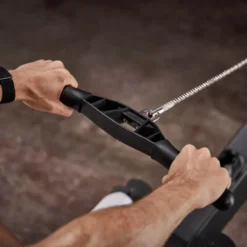 Rameur de compétition SpeedRow à résistance à air et entraînement par chaîne type Concept2 pour Hyrox et cardio intense