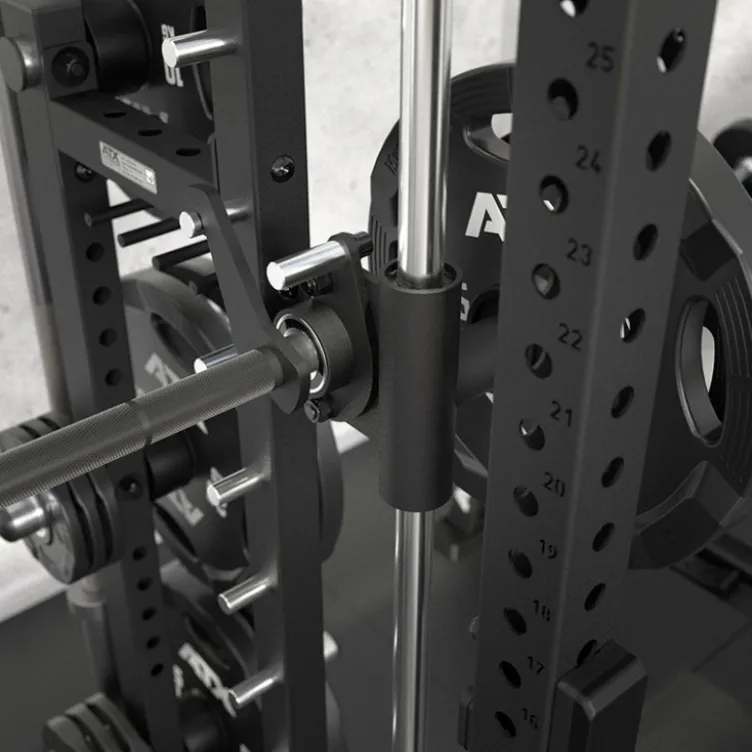 Smith machine ATX série 700 avec guidage précis et fluide ultra-robuste - Supports de rangement multiples intégrés pour homegym