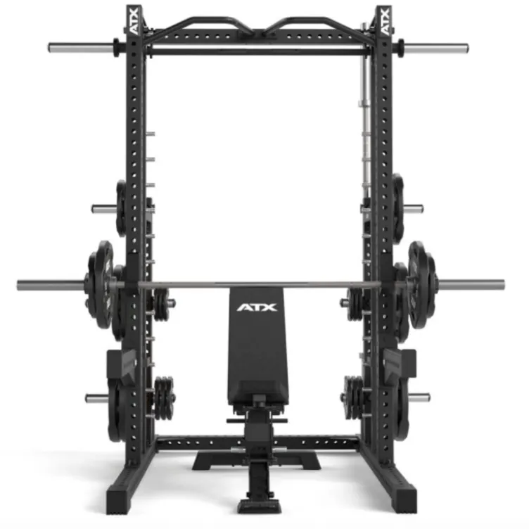 Smith machine ATX série 700 avec guidage précis et fluide ultra-robuste - Supports de rangement multiples intégrés pour homegym