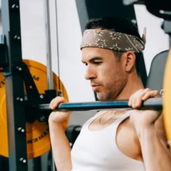 Smith Machine professionnelle pour salle de sport - Capacité de charge 300 kg - Titanium Strength Elite Serie