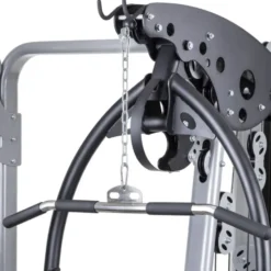 Station home-gym haut de gamme multi équipée avec colonne de poids 90 kg et leg curl extension