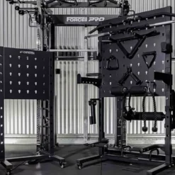 Tableau de rangement Force USA avec 15 ancres de fixation pour le stockage des accessoires de musculation et poignées de tirage