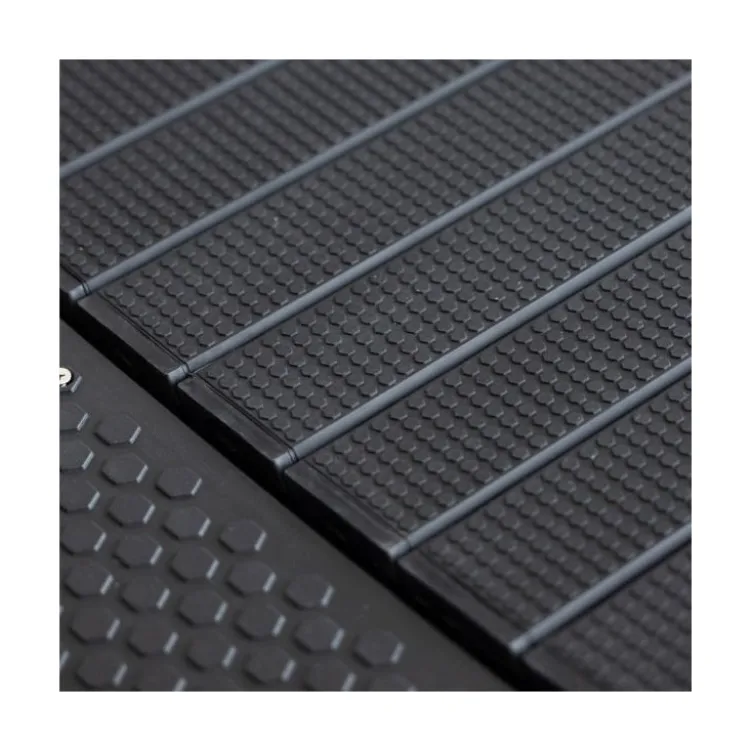 Tapis de course incurvé auto-propulsé de qualité professionnelle - 150 000 km d'autonomie Titanium Strength