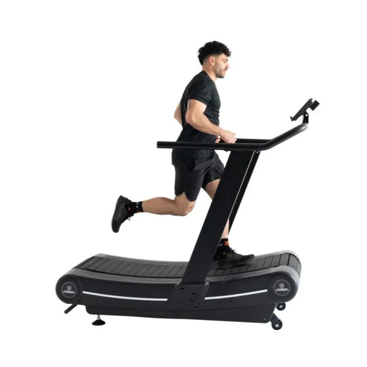 Tapis de course incurvé auto-propulsé de qualité professionnelle - 150 000 km d'autonomie Titanium Strength