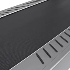 Tapis de course moderne et connecté pour entraînement cardio à la maison