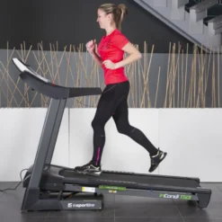 Tapis de course pliable avec ceinture pectorale et capteurs de fréquence cardiaque pour séance de cardio en homegym