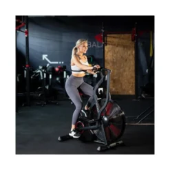 Vélo Air Bike multi-réglable avec ordinateur de bord LCD et roues de transport - Cardio-training