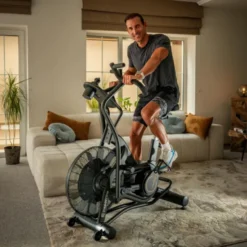 Vélo Air bike Pro pour entraînement de crosstraining avec système de freinage pneumatique - 7 programmes d'entraînement