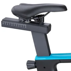 Vélo d'appartement connecté pour entraînement de vitesse avec programmes de fitness multiples - Sangles de poitrine