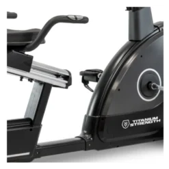 Vélo d'appartement semi-allongé RB900-TFT Titanium Strength Performance Séries avec écran tactile - 24 niveaux d'intensité