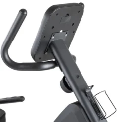 Vélo de cardio Delavan RMB semi-allongé pour sessions cardio avec programmes d'entraînement multiple - Calcul IMC