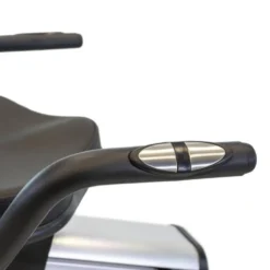 Vélo de cardio semi-allongé RB900 Titanium Strength Performance Séries avec écran LCD - 24 niveaux d'intensité