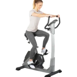 Vélo de santé silencieux avec tableau de bord - Résistance 25 à 400 watts