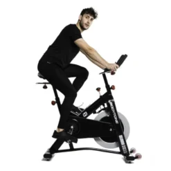 Vélo de spinning cardio-training avec pédalage biomécanique