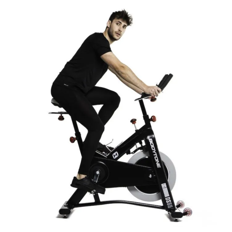 Vélo de spinning cardio-training avec pédalage biomécanique