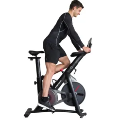 Vélo de spinning multi-réglable et silencieux - Roue d'inertie 14 kg