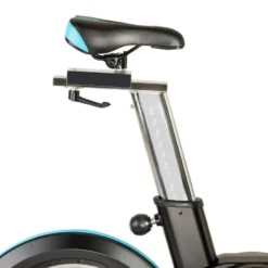 Vélo Indoor professionnel pour training sportif avec application connectée - Volant d'inertie de 20 kg